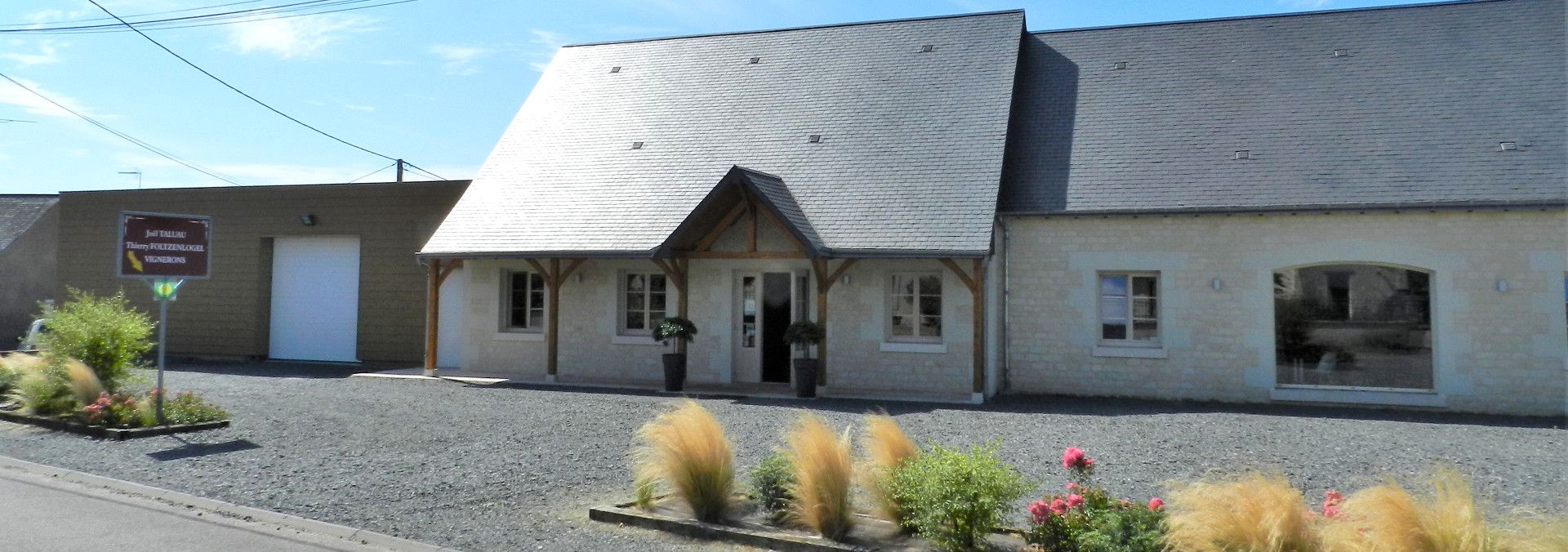 Domaine Joel Taluau &amp; Thierry Foltzenlogel - Rue des Vignerons
