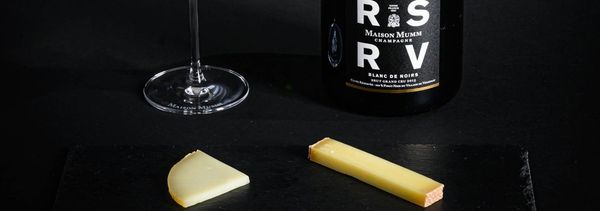Signature Pinot Noir-photo