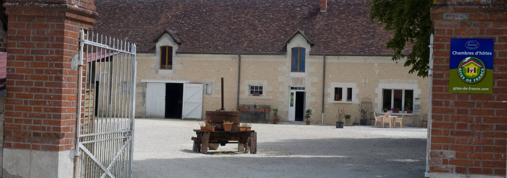 Domaine les Pierres d'Aurèle - Rue des Vignerons