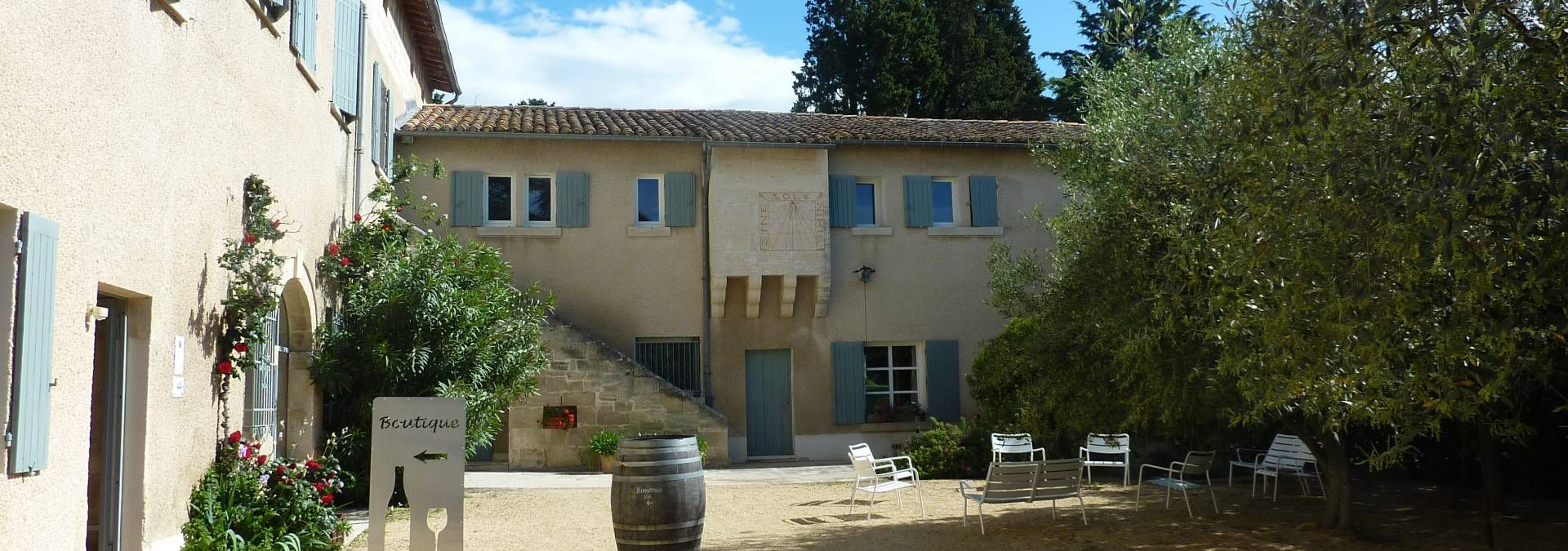 Château Mourgues du Grès - Rue des Vignerons