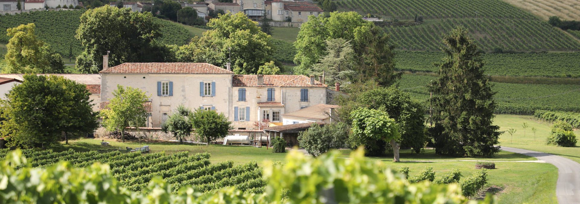 Cognac Courtin - Rue des Vignerons